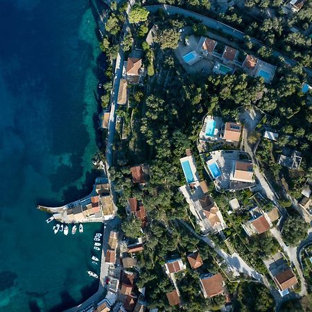 Pangolas Apartments Paxos Longós المظهر الخارجي الصورة