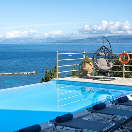Pangolas Apartments Paxos Longós المظهر الخارجي الصورة