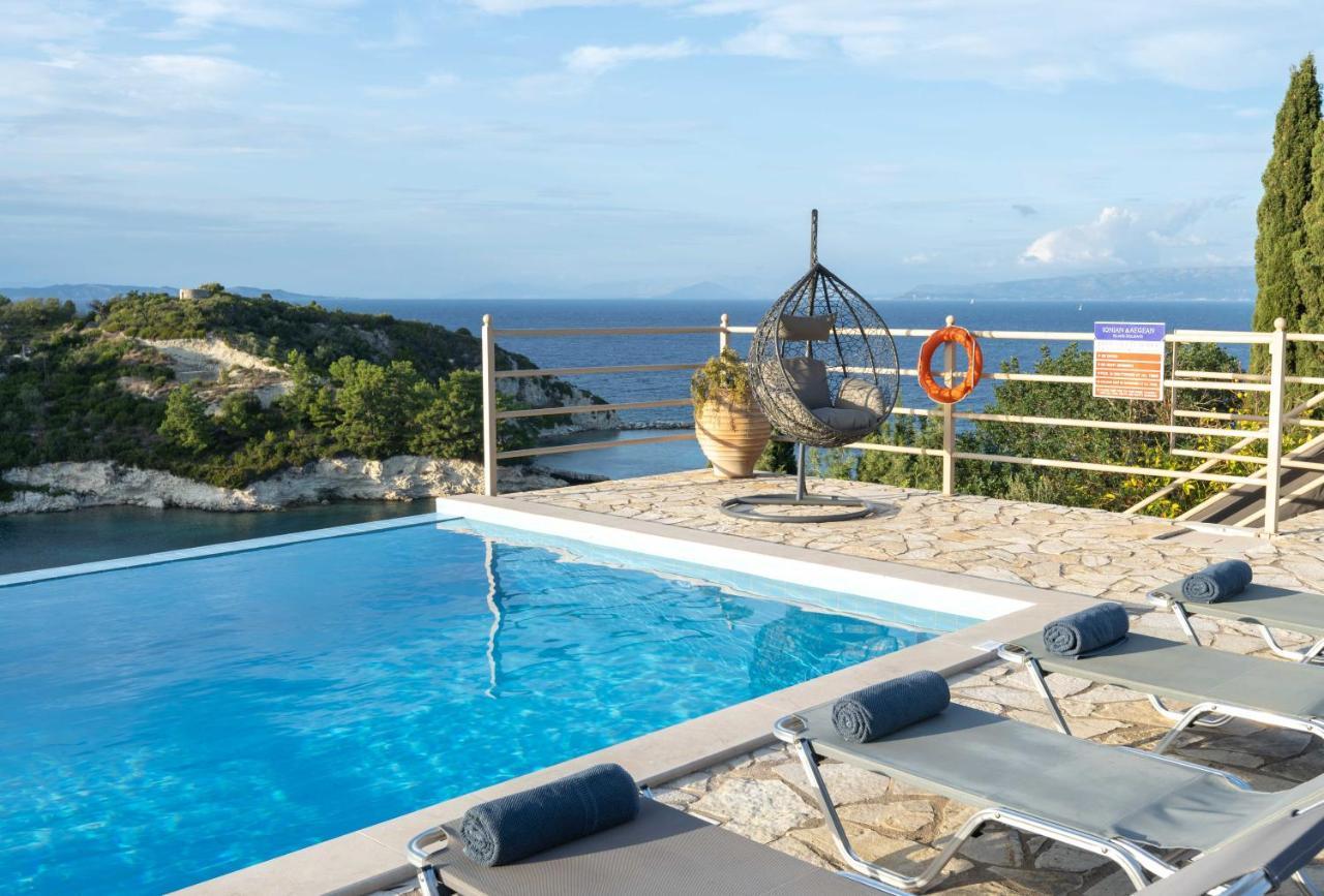 Pangolas Apartments Paxos Longós المظهر الخارجي الصورة