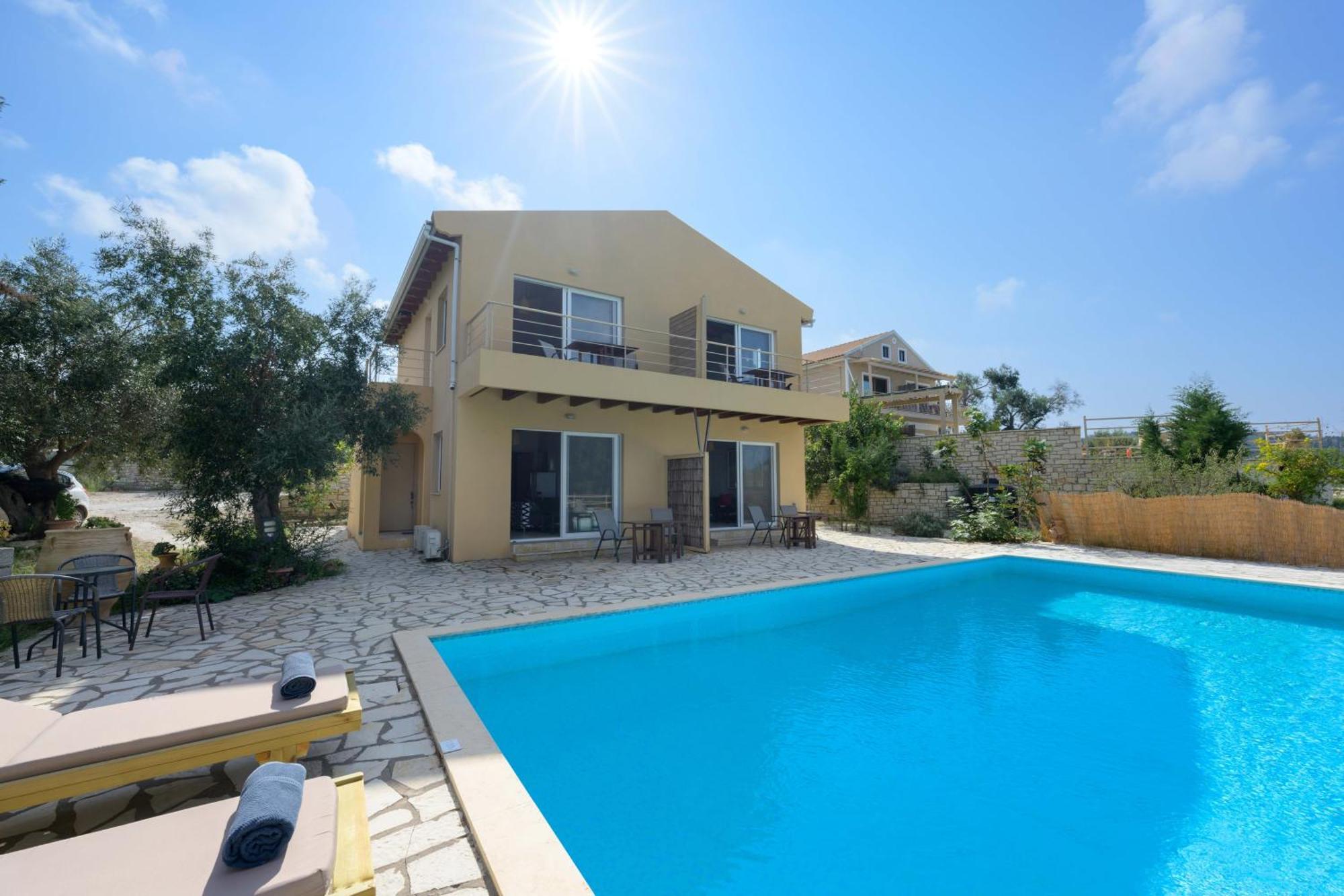 Pangolas Apartments Paxos Longós المظهر الخارجي الصورة