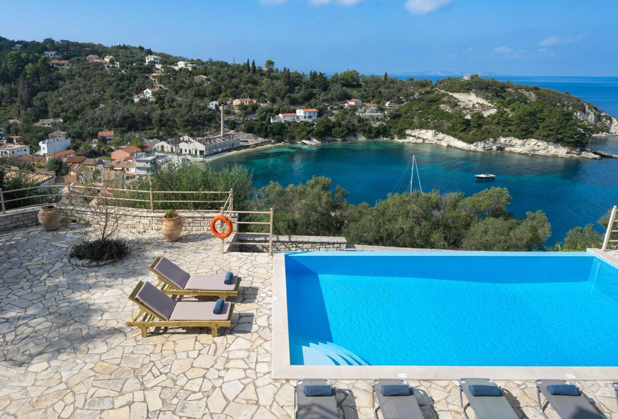 Pangolas Apartments Paxos Longós المظهر الخارجي الصورة
