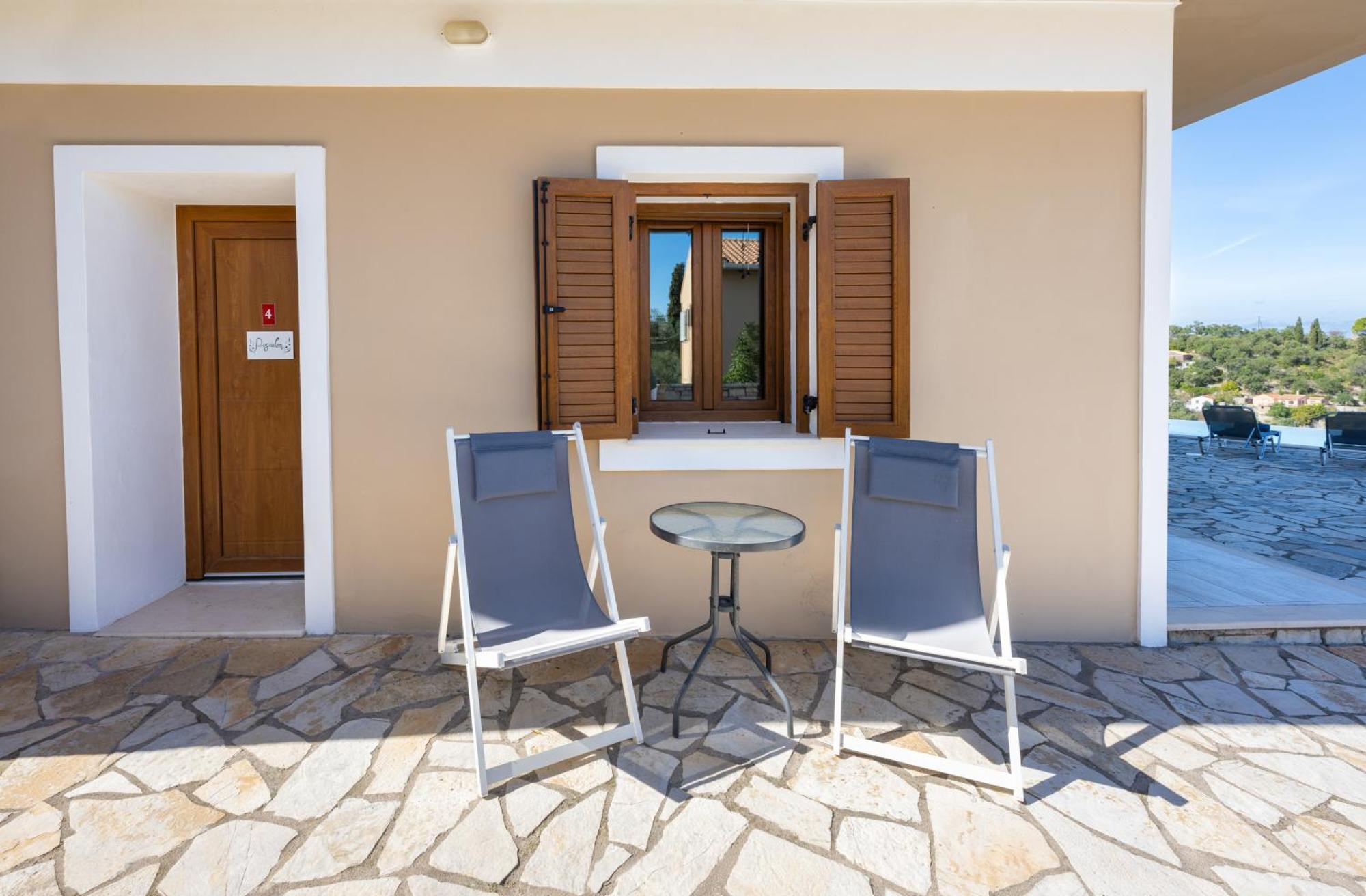 Pangolas Apartments Paxos Longós المظهر الخارجي الصورة