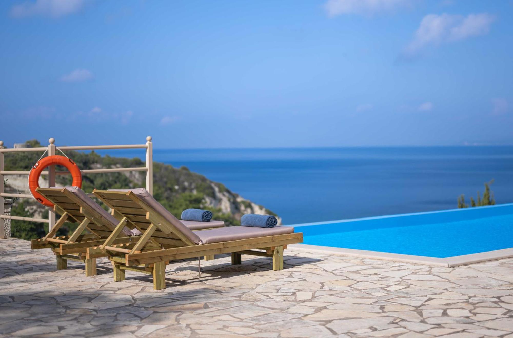Pangolas Apartments Paxos Longós المظهر الخارجي الصورة