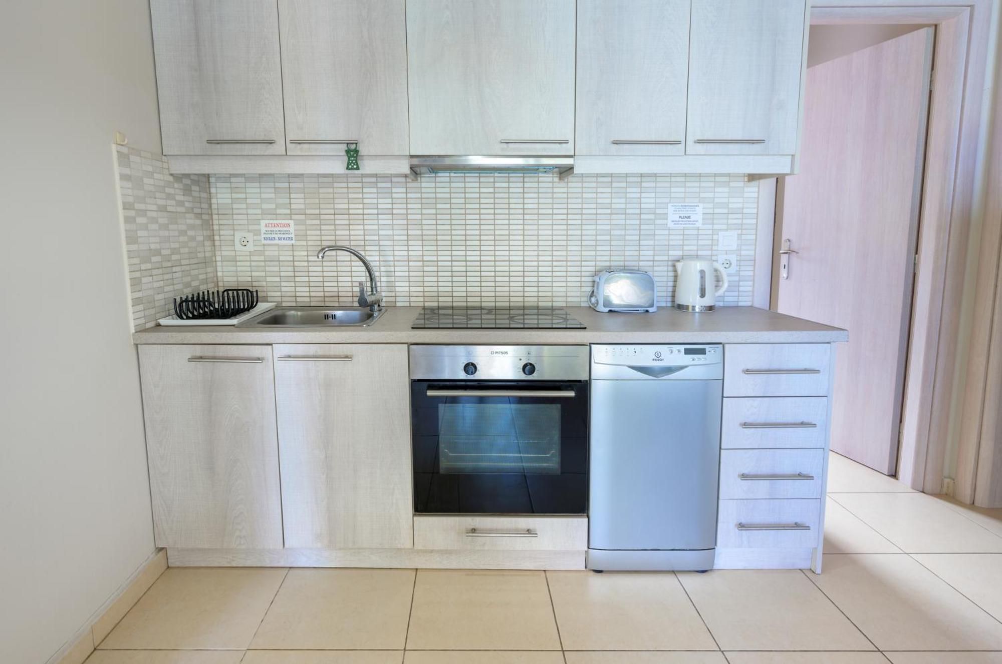 Pangolas Apartments Paxos Longós المظهر الخارجي الصورة